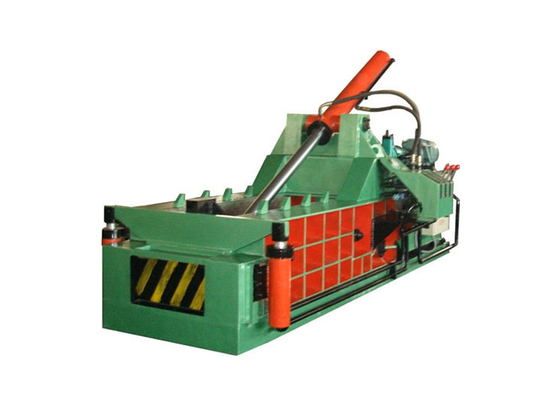 Yeşil 2000Kn Hidrolik Balya Makinesi Hurda Metal Balya 15 * 2kw